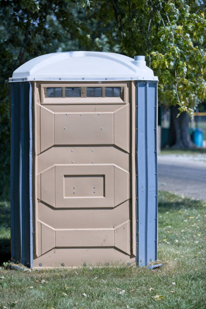 Portable Toilet Options We Offer in Maybrook, NY